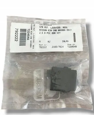 Nissan Navara D40 Headlight level height control switch 251905X00A