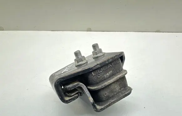 Subaru Impreza IV Engine mount bracket 41022FA000