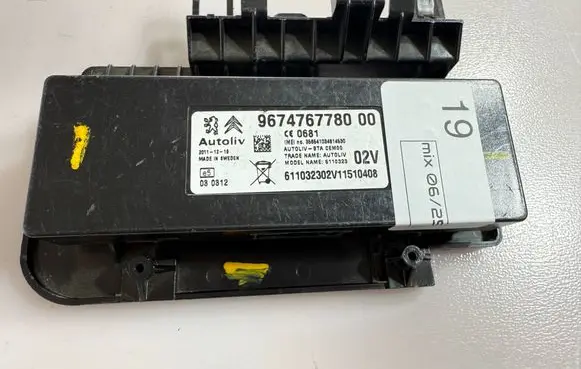 Citroen DS4 Bluetooth control unit module 9674767780 611032302