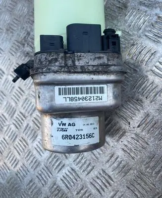 Volkswagen Polo IV 9N3 Power steering pump 6R0423156C