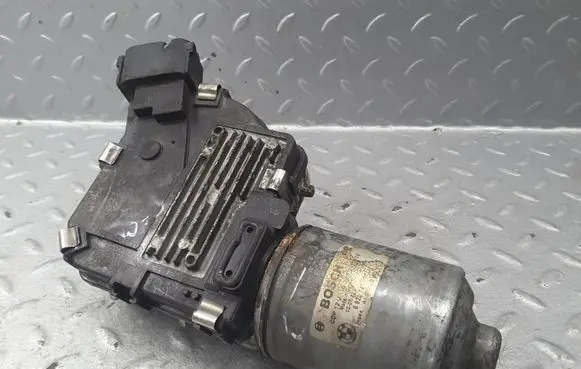 BMW 7 E65 E66 Wiper motor 0390241806 6923740