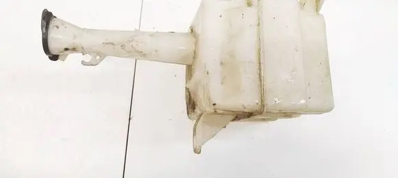 Windshield washer fluid reservoir/tank