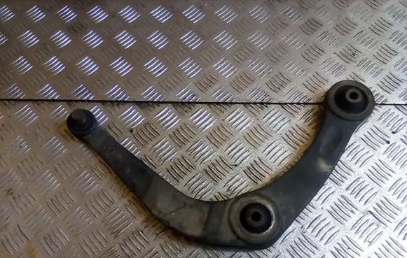 Peugeot 206 Front lower control arm/wishbone