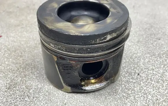 Opel Insignia B Piston 55513460