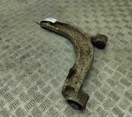 Volkswagen Transporter - Caravelle T5 Front lower control arm/wishbone 7H0407152F