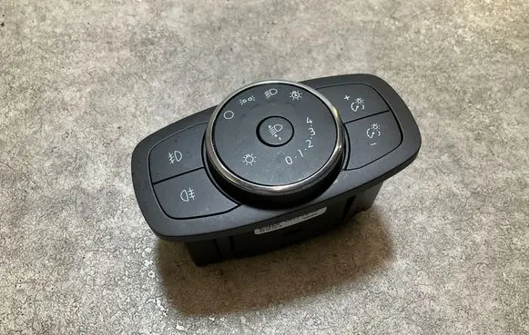 Light switch
