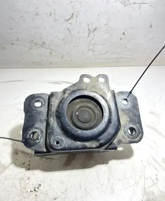 Volvo V70 Engine mount bracket 8G9N7M121BA00