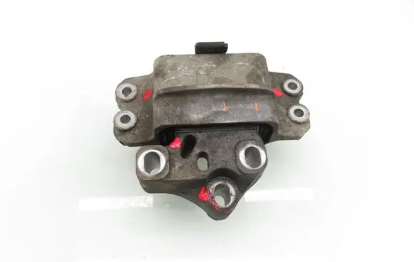 Volkswagen Tiguan Gearbox mounting bracket 5N0199555