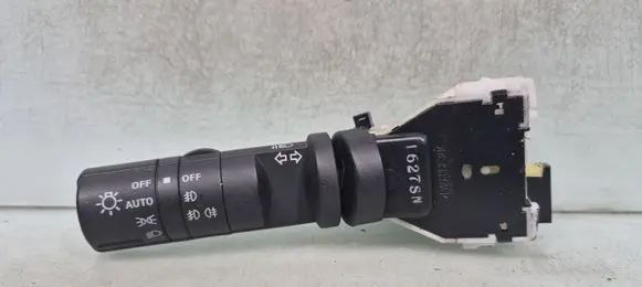 Nissan Qashqai Indicator stalk NILES14425