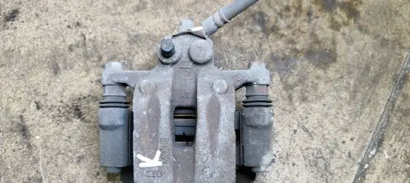 Hyundai ix35 Rear brake caliper