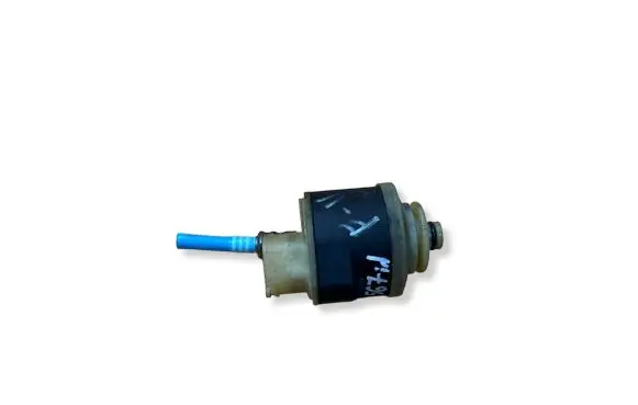 BMW 5 F10 F11 Fuel filter heater 8572519 113965113 13328572519