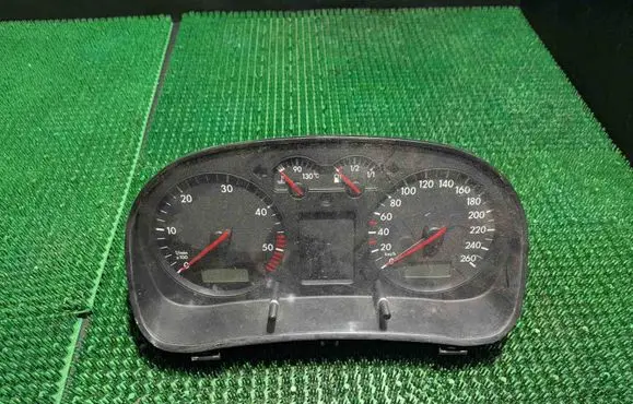 Volkswagen Golf IV Speedometer (instrument cluster) 0211419230 1J0919881F 0263611051
