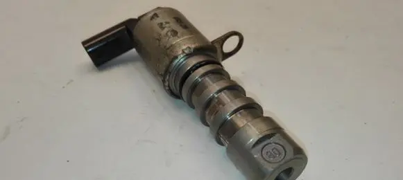 Audi A8 S8 D4 4H Camshaft vanos timing valve 06E257N
