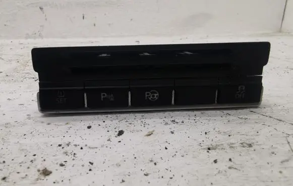 Volkswagen Tiguan ESP (stability program) switch 5N2927132AJ