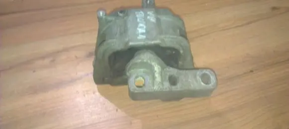 Volkswagen Touran I Engine mount bracket 1k0199262at