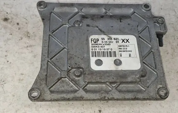 Opel Corsa D Engine control unit/module 55355631 6011919570 5WK9407
