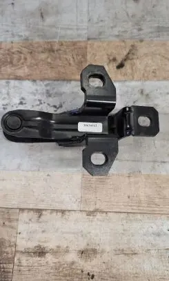 Volvo XC90 Rear door lock loop/hook striker 30649105