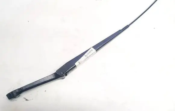 Opel Zafira A Front wiper blade arm 90582557