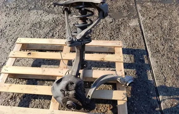 Audi Q5 SQ5 Front wheel hub spindle knuckle