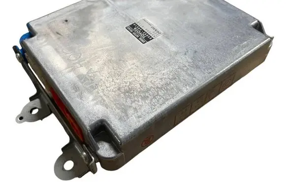 Lexus RX 330 - 350 - 400H Battery control module 8989248010 4690000112