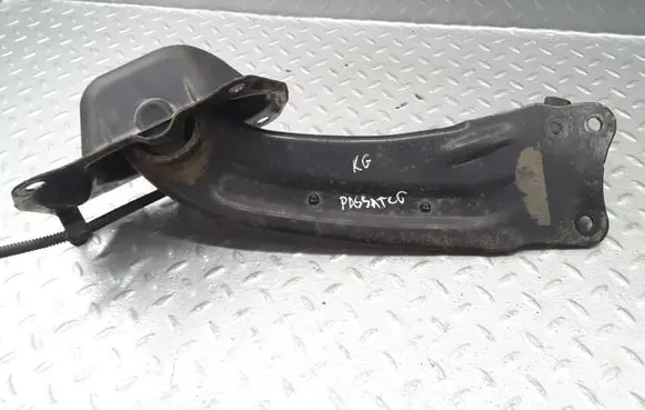 Volkswagen PASSAT CC Rear upper control arm/wishbone 3C0505225B 3C0505129B 3C0501475A