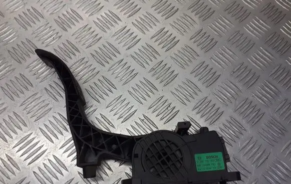 Seat Ibiza III (6L) Accelerator throttle pedal 6Q1721503F