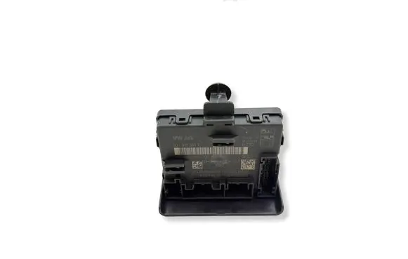 Audi A3 8Y Door control unit/module 5Q0959593K 5Q0959593E