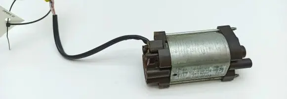 Jaguar XJ X300 Seat adjustment motor BF679E370 0130008080
