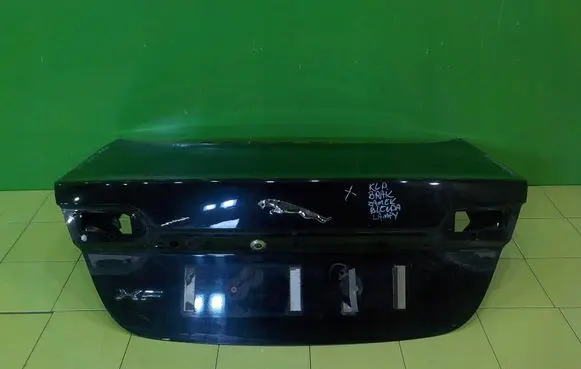 Jaguar XF X250 Tailgate/trunk/boot lid TP141