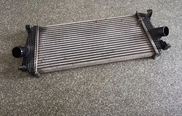 Chrysler Town & Country V Intercooler radiator