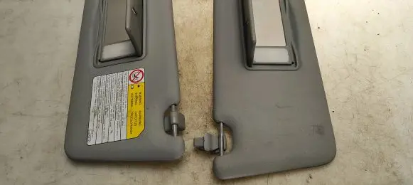 Mitsubishi Outlander Sun visor