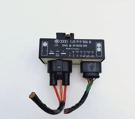 Volkswagen Polo III 6N 6N2 6NF Coolant fan relay 1J0919506Q