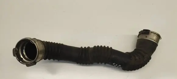 Mercedes-Benz CLA C117 X117 W117 Intercooler hose/pipe A2465200101