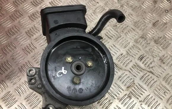 BMW X5 E53 Power steering pump 7787106 32417787106