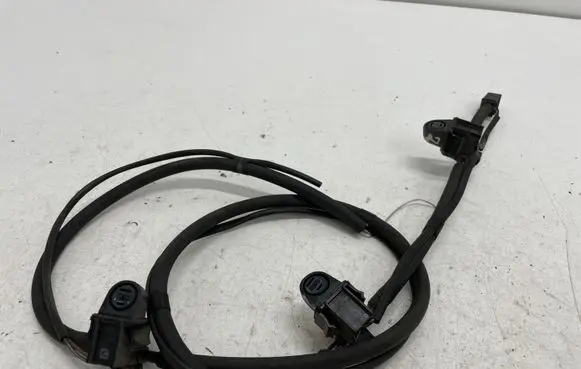 Windshield washer spray nozzle