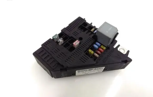 Volvo XC90 Fuse module 31453779