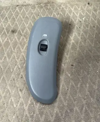 Chrysler Voyager Electric window control switch 746754684 30505L 04685753AB