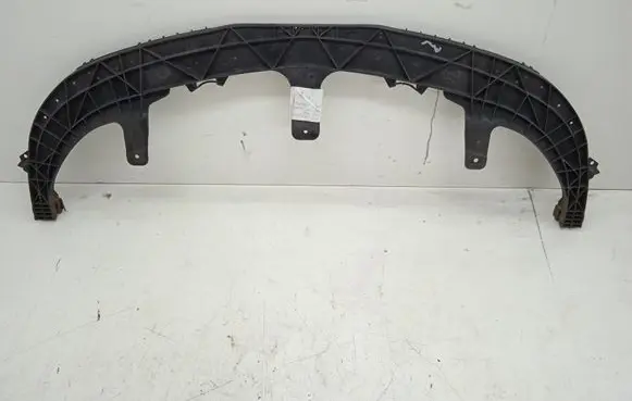 Front bumper skid plate/under tray