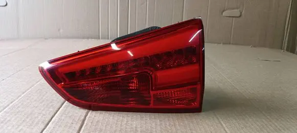 KIA Ceed Tailgate rear/tail lights 92404A23