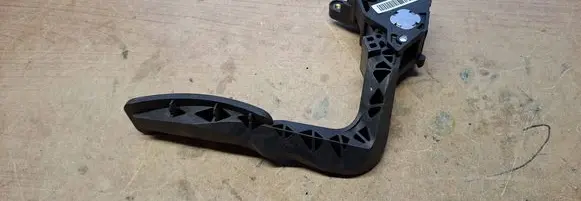 Renault Megane III Accelerator throttle pedal 180100009R