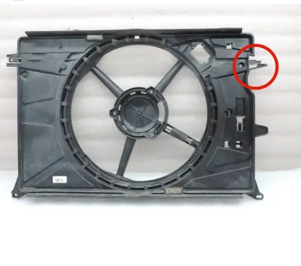 Jeep Renegade Radiator cooling fan shroud 51936435 52182015 51965900