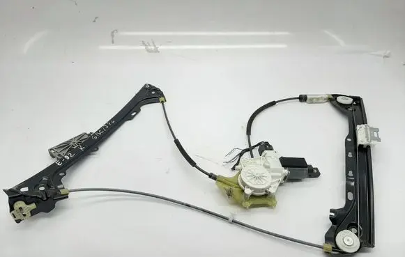 BMW 3 E92 E93 Front door electric window regulator 7526880 0130822