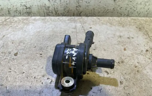 Toyota RAV 4 (XA50) Electric auxiliary coolant/water pump G904042010 64521K2C0177