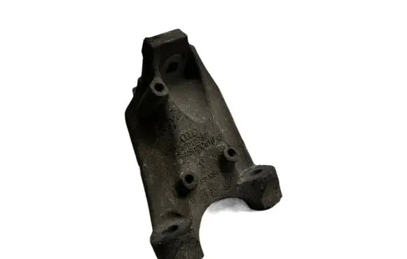 Audi A6 S6 C6 4F Engine mounting bracket 4F0199307