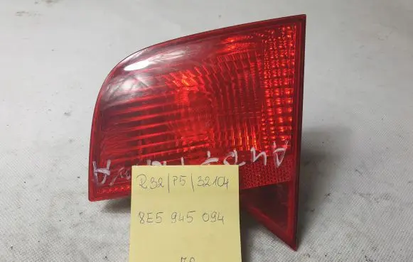 Audi A4 S4 B7 8E 8H Tailgate rear/tail lights 8E5945094