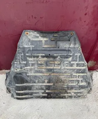 Mercedes-Benz Vito Viano W639 Engine splash shield/under tray A6395200823
