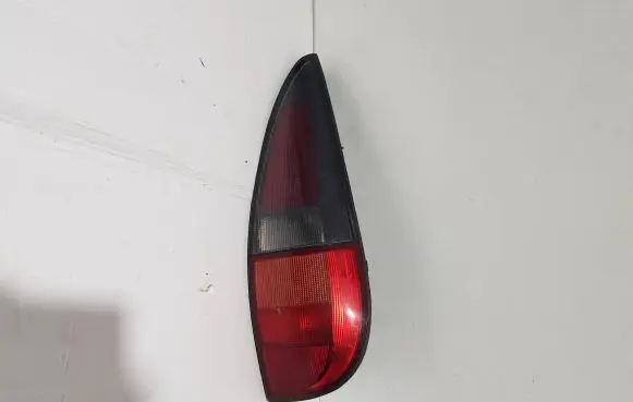 Renault Laguna I Rear/tail lights 2261