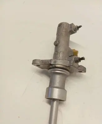 Volkswagen Crafter Master brake cylinder A0004317601