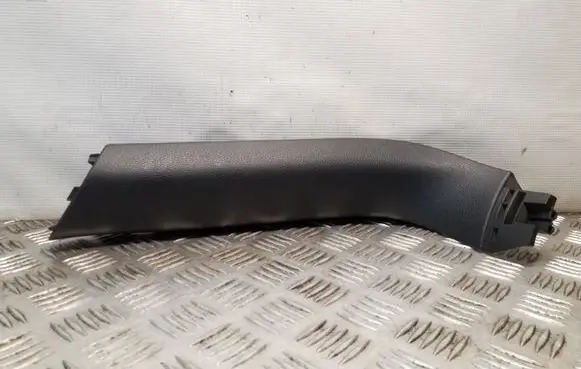 Volkswagen Sharan Tailgate/trunk side cover trim 7N0867704