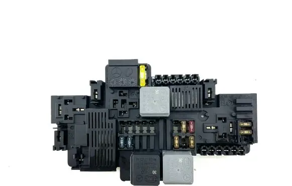 Mercedes-Benz E W213 Fuse module A2139062202 58K615F02
